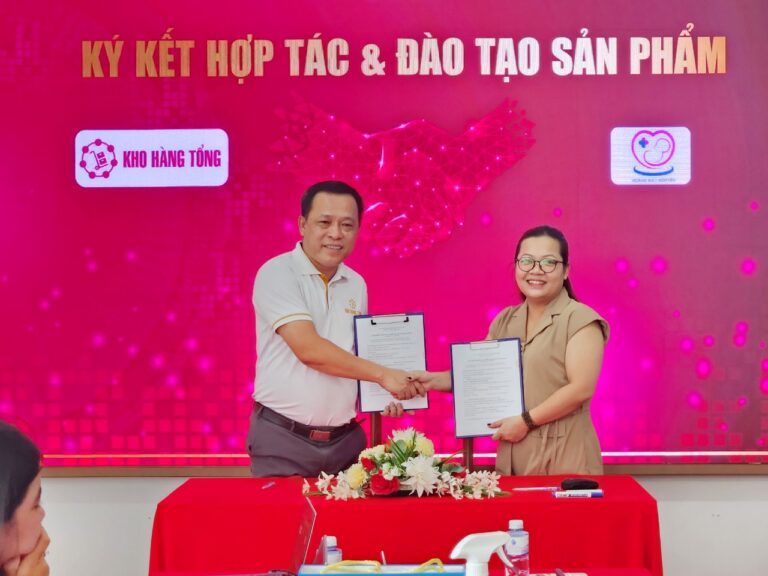 Ký kết hợp tác kho hàng tổng VinaWares